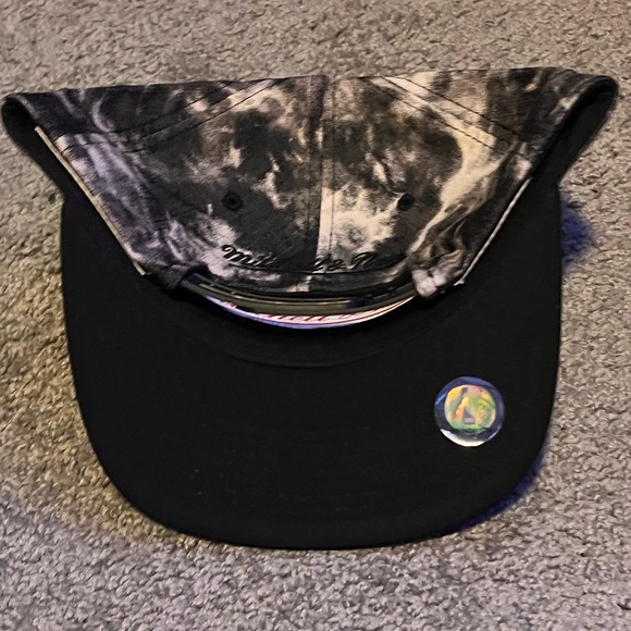 Cleveland Cavaliers SnapBack hat by Mitchell & Ness - Picture 2 of 8